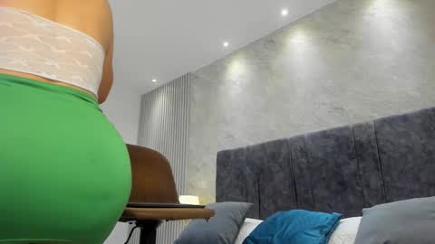 Snapshot of lola__sweet0591 chatting on November 2025 12:25:01 PM Lola Sweet online show from November 2025 12:25:01 PM