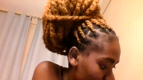 lola_allure online show from May 2026 11:16:02 AM