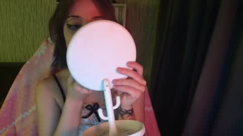 lola online show from January 2025 04:11:02 AM