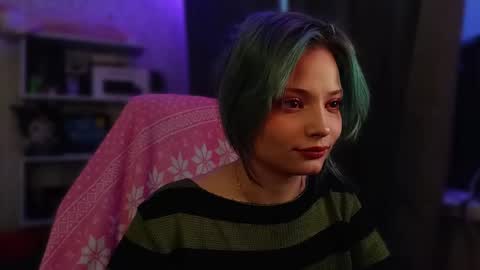 lola online show from November 2025 05:54:01 AM