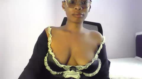 Snapshot of lola_coco chatting on February 2026 10:14:01 AM Lola Coco online show from February 2026 10:14:01 AM
