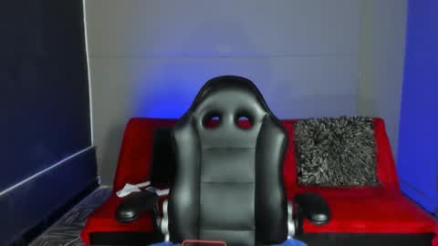 lola red online show from January 2026 07:16:02 PM