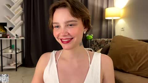 lolaatatee online show from July 2026 06:58:02 PM