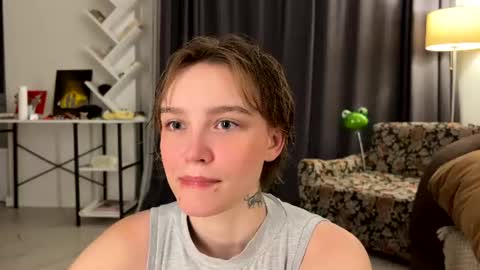 lolaatatee online show from July 2026 06:17:02 PM
