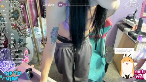 Lola online show from December 2024 04:06:01 PM