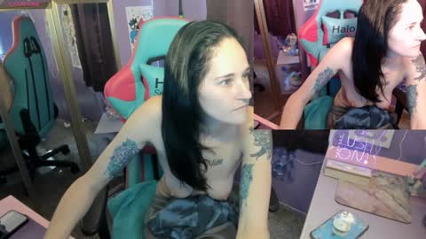 Lola online show from December 2024 06:06:01 PM