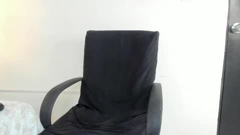 lolabunnysc online show from June 2026 12:08:02 PM