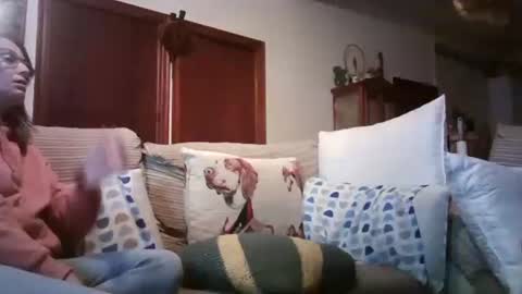 LOLA HUESO y ERIC online show from February 2025 05:26:02 PM