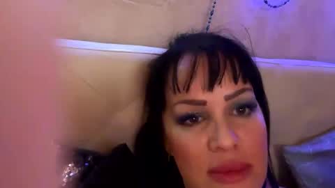 Snapshot of lolaley2 chatting on January 2025 07:04:01 PM Lolaley2 online show from January 2025 07:04:01 PM