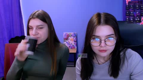 Snapshot of lolamrrr chatting on December 2024 09:24:01 AM Lola pvt is OPEN online show from December 2024 09:24:01 AM