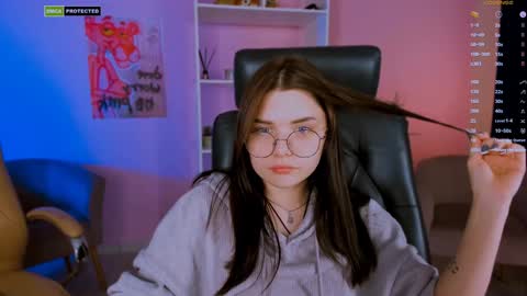 Snapshot of lolamrrr chatting on February 2025 12:38:02 PM Lola pvt is OPEN online show from February 2025 12:38:02 PM