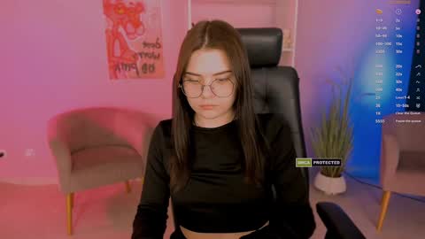 Snapshot of lolamrrr chatting on February 2025 12:39:01 PM Lola pvt is OPEN online show from February 2025 12:39:01 PM