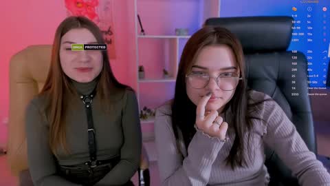 Snapshot of lolamrrr chatting on February 2025 09:56:02 AM Lola pvt is OPEN online show from February 2025 09:56:02 AM