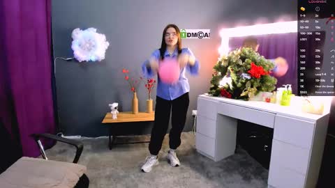 Snapshot of lolamrrr chatting on February 2025 12:44:02 PM Lola pvt is OPEN online show from February 2025 12:44:02 PM