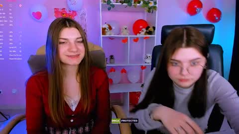 Snapshot of lolamrrr chatting on February 2025 04:05:01 PM Lola pvt is OPEN online show from February 2025 04:05:01 PM