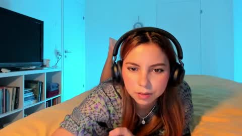 Snapshot of lolaverse chatting on May 2026 01:30:02 PM Lola doll online show from May 2026 01:30:02 PM