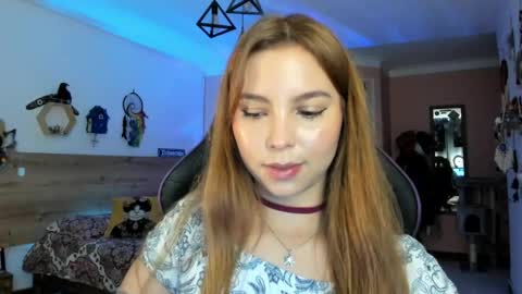 Snapshot of lolaverse chatting on June 2026 06:52:01 PM Lola doll online show from June 2026 06:52:01 PM