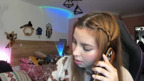 Snapshot of lolaverse chatting on July 2026 04:42:02 PM Lola doll online show from July 2026 04:42:02 PM