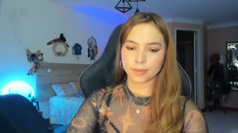 Snapshot of lolaverse chatting on July 2026 06:27:02 PM Lola doll online show from July 2026 06:27:02 PM