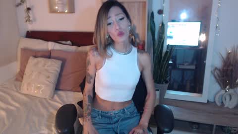 Dear tippers follow me on my new cb account lennarogers online show from January 2025 12:52:02 AM