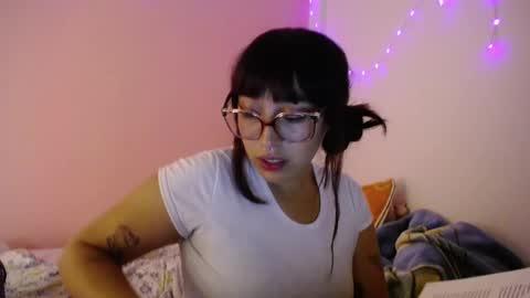 Snapshot of lolitabitchhorney_ chatting on March 2025 04:13:01 AM Lolita online show from March 2025 04:13:01 AM