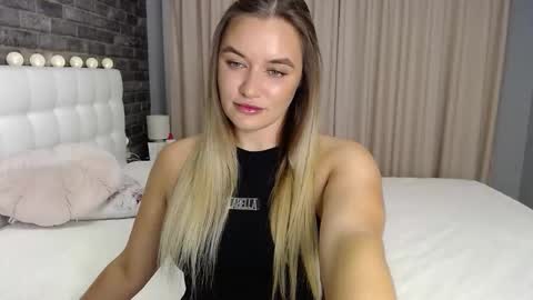 Victoria online show from October 2025 04:15:02 PM