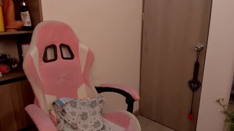 Lolly  online show from March 2025 03:41:01 AM