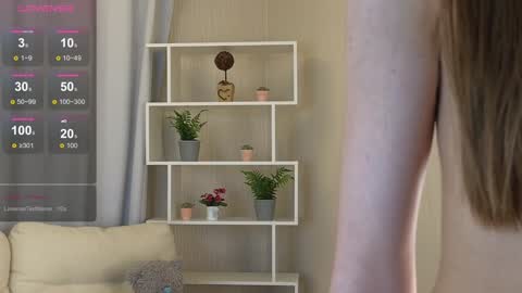 Snapshot of lolly_monica chatting on January 2025 07:13:01 PM Monica online show from January 2025 07:13:01 PM