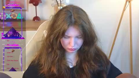 Snapshot of lolly_pump chatting on October 2025 12:33:01 PM Mona online show from October 2025 12:33:01 PM