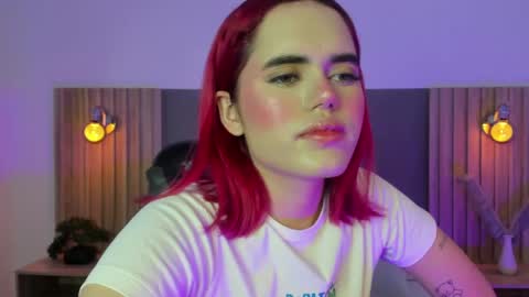 Snapshot of loly_berry chatting on May 2026 02:20:02 AM L O L Y online show from May 2026 02:20:02 AM