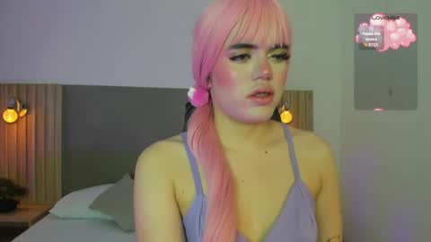 Snapshot of loly_berry chatting on June 2026 03:05:02 AM L O L Y online show from June 2026 03:05:02 AM