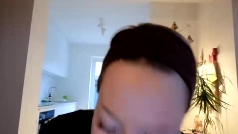 Em online show from January 2026 08:49:01 AM