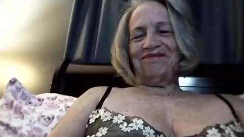 Snapshot of lonelylana1955 chatting on October 2025 07:08:01 AM lonelylana1955 online show from October 2025 07:08:01 AM