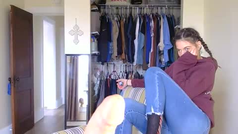 Snapshot of longlegstammy chatting on April 2026 09:30:02 PM Cutenurse91 online show from April 2026 09:30:02 PM