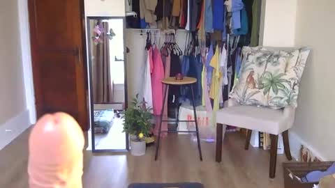 Snapshot of longlegstammy chatting on May 2026 12:21:02 PM Cutenurse91 online show from May 2026 12:21:02 PM
