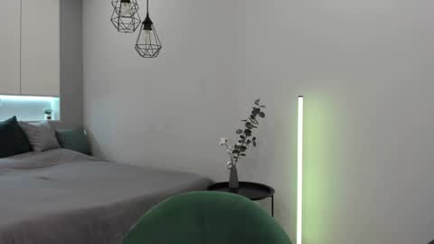 Eva online show from December 2024 12:35:01 PM