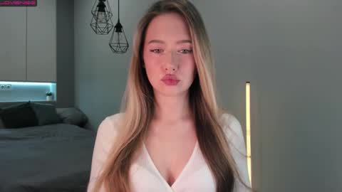 Eva online show from November 2025 03:26:02 PM