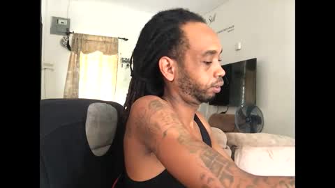 Snapshot of longshaft_ chatting on September 2025 03:02:02 PM longshaft_ online show from September 2025 03:02:02 PM