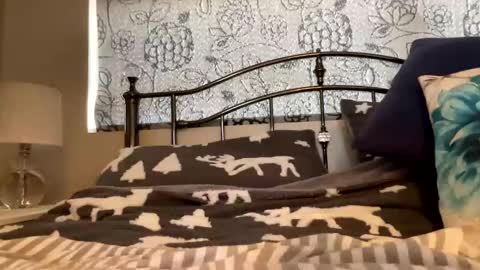 Snapshot of longshank09 chatting on December 2024 12:16:02 PM longshank09 online show from December 2024 12:16:02 PM