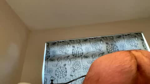 Snapshot of longshank09 chatting on January 2025 01:30:01 PM longshank09 online show from January 2025 01:30:01 PM