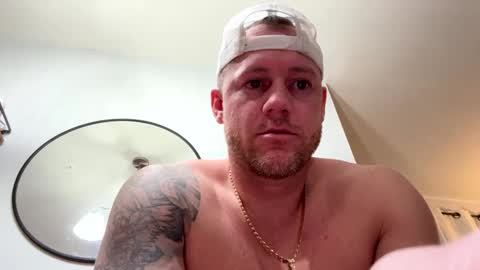 Snapshot of longstrokin8869 chatting on February 2025 05:22:01 AM Bradsobad88 online show from February 2025 05:22:01 AM