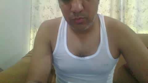 Snapshot of longthick1985 chatting on April 2026 10:25:01 AM Lleida-man online show from April 2026 10:25:01 AM
