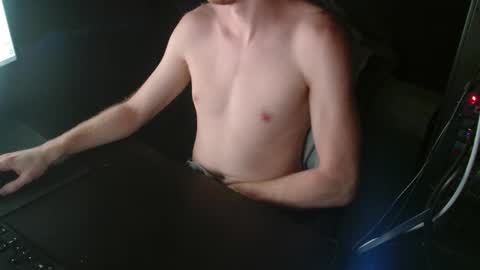 Snapshot of loofy_art chatting on November 2025 12:45:02 PM Loofy Art online show from November 2025 12:45:02 PM