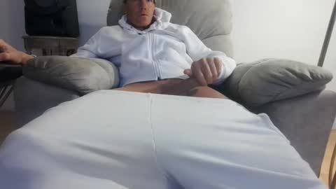 Snapshot of look_bigcock chatting on March 2025 03:50:01 AM Seamus Love online show from March 2025 03:50:01 AM