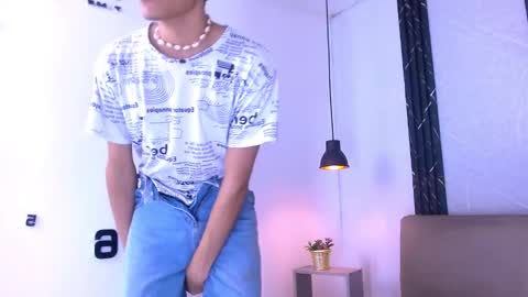 Snapshot of look_pirs chatting on January 2026 03:56:02 AM look pirs online show from January 2026 03:56:02 AM