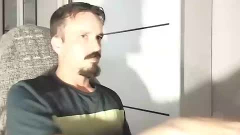 Snapshot of lookaz4010 chatting on February 2026 12:45:02 PM Lucas online show from February 2026 12:45:02 PM