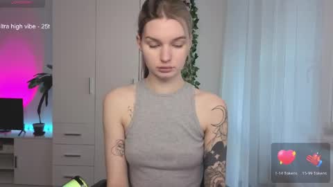 Luna online show from April 2026 03:02:01 PM