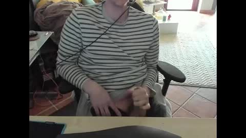 loomie online show from February 2025 12:41:02 PM