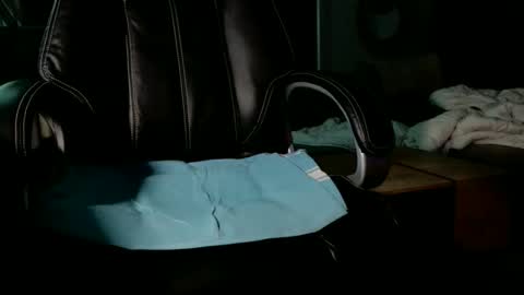 Snapshot of loov2watch chatting on February 2026 12:31:01 AM Mato online show from February 2026 12:31:01 AM