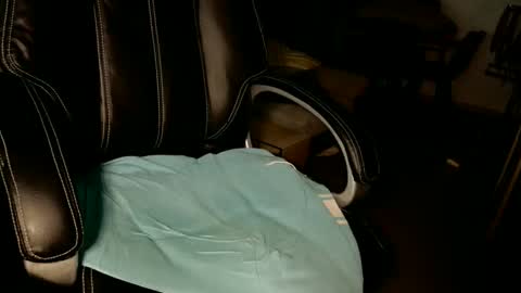 Snapshot of loov2watch chatting on March 2026 04:58:01 AM Mato online show from March 2026 04:58:01 AM